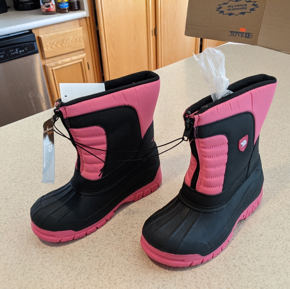 Children's size 3 Arctic Shield Snow Boots